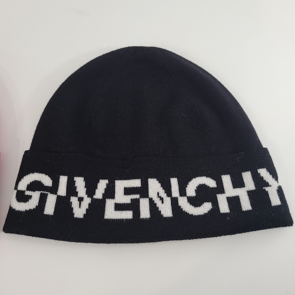 Givenchy Split Logo Wool Skull Cap Beanie Winter Hat Fold Cuff Made In Italy NWT - Picture 3 of 13